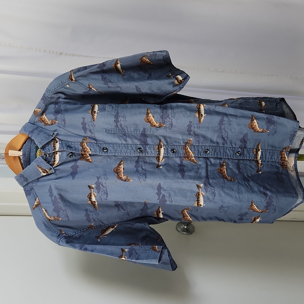 Cabelas mens short sleeve fishing/tropical/Cruisewear shirt size L regular